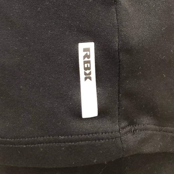 Athletic Mesh Sleveless T Shirt - Picture 4 of 6